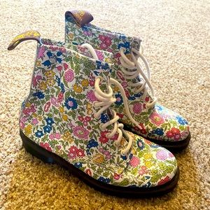 Dr Martens ladies size 9 floral docs